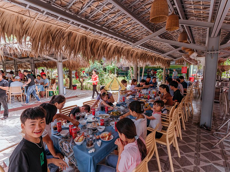 Nhà hàng sinh thái Phú Minh Gia - Khu nghỉ dưỡng lớn nhất Hà Tĩnh